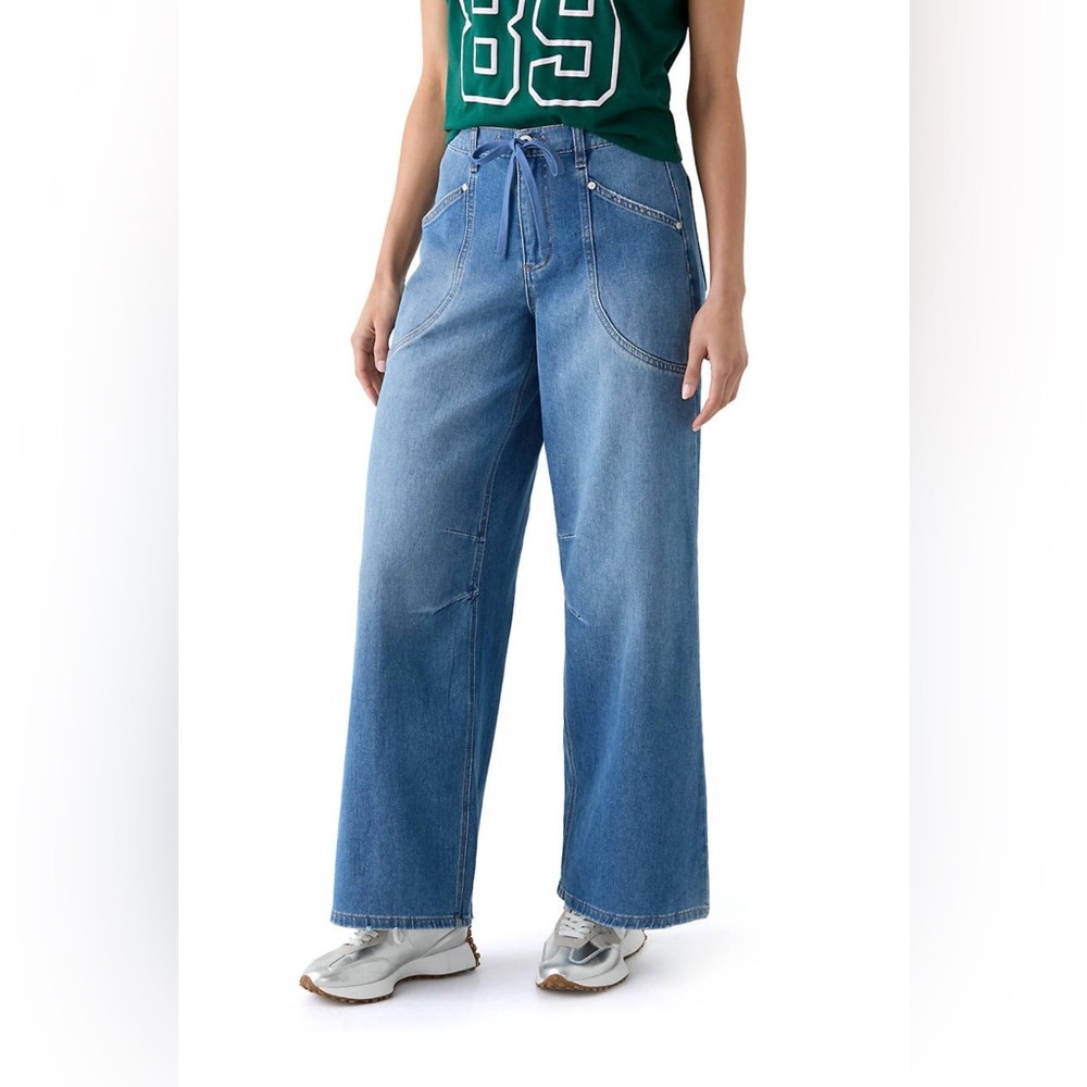 Women's Blue Mid-Rise Wide-Leg Jeans